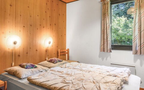 Aron - 30Km from the Sea: Interior Design, Letto, Camera Da Letto, Parete, Mobilia, Legna, Soffitto, Pavimentazione, Pavimento, Camera