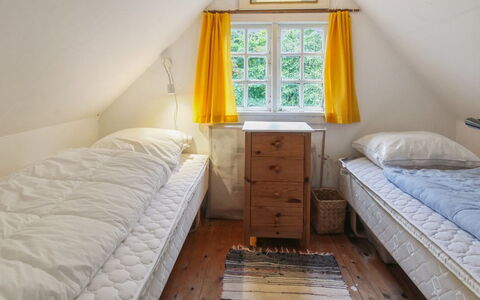 Thorfrid - 1Km from the Sea: Legna, Camera Da Letto, Letto, Interior Design, Mobilia, Pavimento, Pavimentazione, Casa, Telaio Del Letto, Bedding