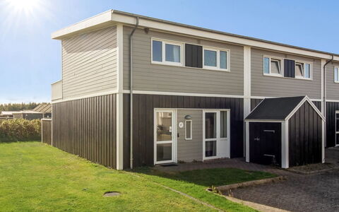Syriel - 700M from the Sea: Tetto, Casa, Casa, Villetta, Porta, Raccordo, Deck, Portico, Plank, Latifoglie