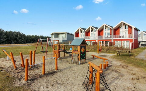 Syriel - 700M from the Sea: Tetto, Casa, Casa, Villetta, Porta, Raccordo, Deck, Portico, Plank, Latifoglie