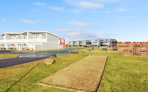 Syriel - 700M from the Sea: Tetto, Casa, Casa, Villetta, Porta, Raccordo, Deck, Portico, Plank, Latifoglie