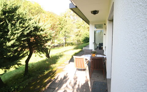 Gortipohl 620: Giardino, Prato, Shade, Mobili Da Esterno, Backyard, Cortile, Landscaping, Sedia, Illuminazione Diurna