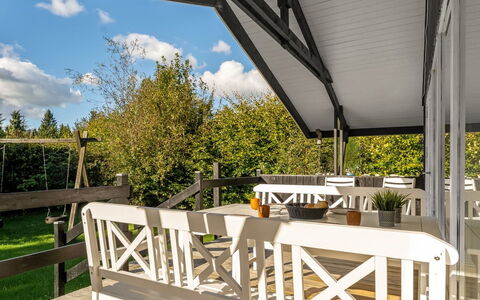 Inola - 3.5Km from the Sea: Blu, Arbusto, Villetta, Groundcover, Giardino, Estate, Shade, Landscaping, Agriturismo, Eco Hotel