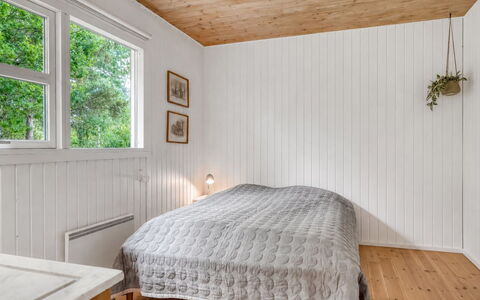 Ingamaj - 4Km from the Sea: Legna, Pavimentazione, Soffitto, Pavimento, Interior Design, Camera Da Letto, Pavimento In Legno, Letto, Plank, Camera