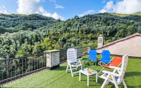 Ca'De Scia Biancotta: Hill Station, Catena Montuosa, Balcone, Mobili Da Esterno, Eco Hotel, Valle, Villa, Cresta, Ricorrere, Recinzione