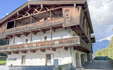 Oberndorf in Tirol 649: Balcone, Plank