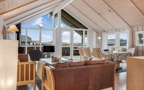 Bruse - 200M from the Sea: 