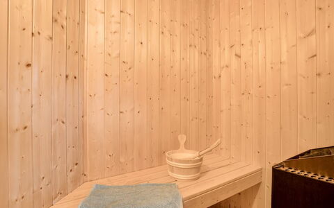 Bruse - 200M from the Sea: 