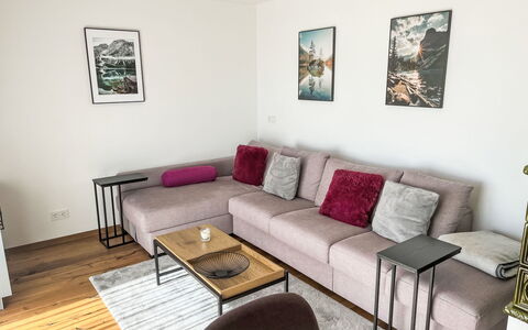 Lechner: Mobilia, Interior Design, Pavimentazione, Pavimento, Divano, Legna, Soggiorno, Tavolo, Pavimento In Legno, Camera