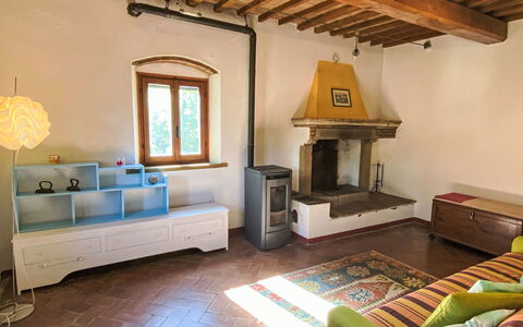 Casetta de Sodoni: Mobilia, Interior Design, Parete, Pavimentazione, Legna, Pavimento, Camera, Soffitto, Illuminazione, Soggiorno