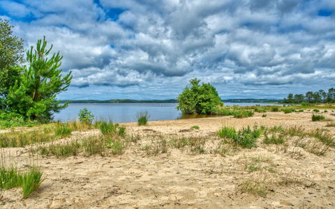 Villa Cano: Cielo, Blu, Nube, Corpo D'Acqua, Natura, Ambiente Naturale, Orizzonte, Paesaggio Naturale, Vegetazione, Ecoregione
