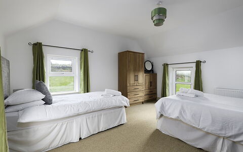 Rhea Holiday Home Bantry: Interior Design, Pavimentazione, Soffitto, Letto, Mobilia, Pavimento, Camera Da Letto, Casa, Bedding, Camera