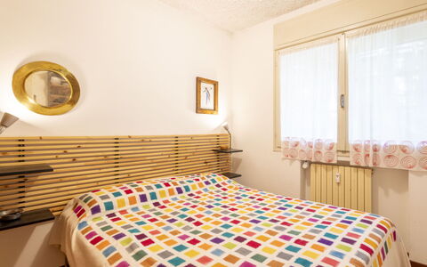 Larici: Sedia, Mobili Da Esterno, Cortile, Balcone, Larice, Villa, Pine Famiglia, Eco Hotel