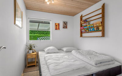 Einari - 500M from the Sea