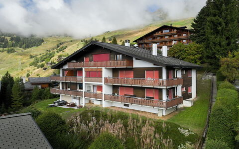 Soleil des Alpes: Casa, Balcone, Paesino Di Montagna, Alpi