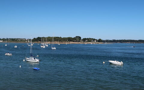 Le Nid du Golfe: Blu, Barca, Acqua, Risorse Idriche, Corpo D'Acqua, Moto D'Acqua, Waterway, Barche E Nautica - Macchine E Materiali, Costiera E Morfologie Oceanic, Mare