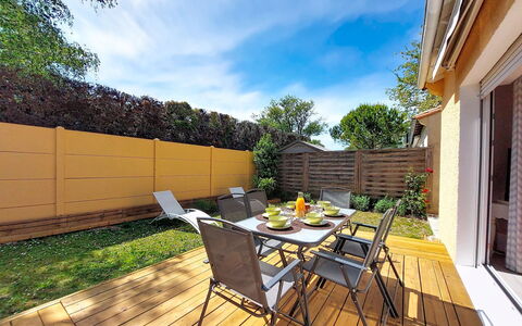 Les Floriales: Legna, Giardino, Mobilia, Mobili Da Esterno, Backyard, Shade, Cortile, Color Legno, Landscaping, Sedia