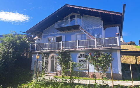 Villa Rose: Casa, Casa, Tetto, Zona Residenziale, Portico, Villetta, Balcone, Estate, Agriturismo, Villa