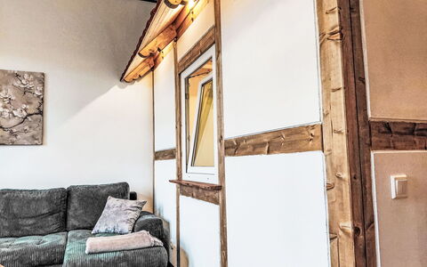 Schwalenberg 111: Legna, Interior Design, Pavimento, Camera, Latifoglie, Soffitto, Color Legno, Materiali Naturali, Plank, Compensato