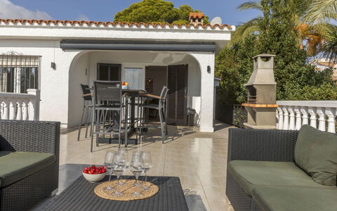 Amigos: Città, Appartamento, Insediamento Umano, Ricorrere, Condominio, Hotel, Resort Citta ', Piscina, Località Balneare, Eco Hotel