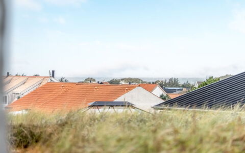 Adelbrand - 1Km from the Sea: Legna, Mobilia, Appartamento, Camera, Soffitto, Color Legno, Sedia, Latifoglie, Vernice, Legname