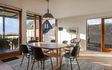 Thomine - 2.5Km from the Sea: Villetta, Backyard, Cortile, Edifici Giardino, Capannone, Raccordo, Mobili Da Esterno, Log Cabin, Struttura Esterna, Baracca