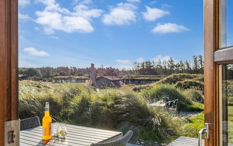 Sigbritt - 750M from the Sea: Lotto, Eco Hotel, Balcone, Sedia, Portico, Villa