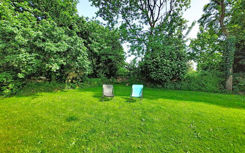 La Longère: Verde, Erba, Estate, Arbusto, Pascolo, Giardino, Lotto, Prato, Groundcover