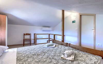 Alloggio:&nbsp;Pintur 800.1