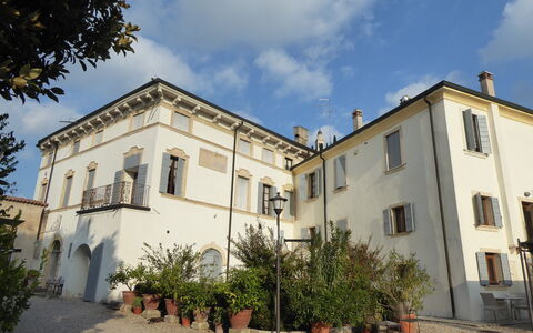 Calicantus, Verona, Pool, Wifi: Estate, Balcone, Modanatura, Dimora, Hacienda, Villa, Gesso