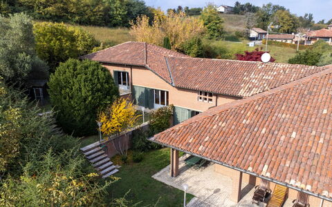 Cecilia: Shade, Villetta, Cortile, Backyard, Giardino, Estate, Edifici Giardino, Struttura Esterna