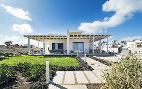 Timo: Lotto, Shade, Estate, Struttura Esterna, Giardino, Landscaping, Colonna, Pergola, Villa
