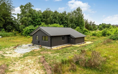 Jelisaveta - 45Km from the Sea: Villetta, Backyard, Cortile, Edifici Giardino, Capannone, Raccordo, Mobili Da Esterno, Log Cabin, Struttura Esterna, Baracca
