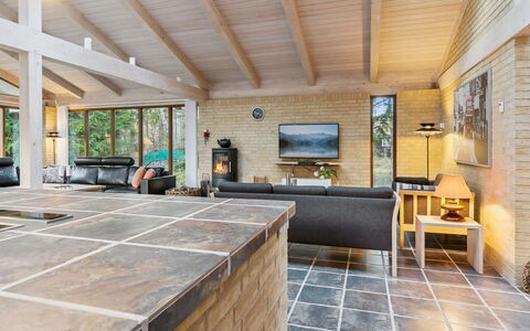 Jorid - from the Sea: Interior Design, Pavimentazione, Mobilia, Divano, Legna, Soffitto, Pavimento, Soggiorno, Casa