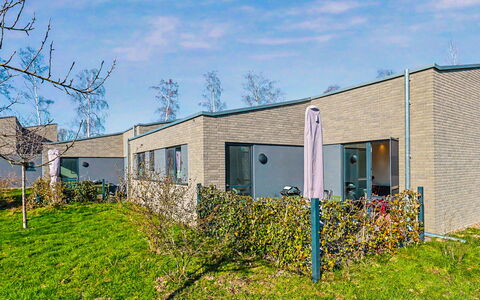Dümmer Søtid: Zona Residenziale, Arbusto, Lotto, Casa, Groundcover, Estate, Giardino, Driveway, Villetta, Cortile