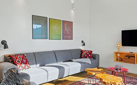 Dümmer Søtid: Mobilia, Interior Design, Pavimentazione, Soggiorno, Divano, Pavimento, Camera, Sedia