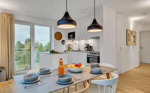 Seezauber: Mobilia, Interior Design, Pavimentazione, Pavimento, Soffitto, Legna, Lampada, Camera, Sedia, Cucina