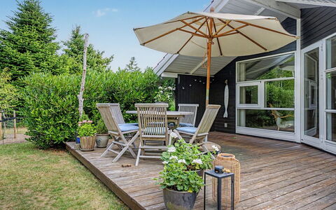 Lirim - 400M from the Sea: Villetta, Backyard, Cortile, Edifici Giardino, Capannone, Raccordo, Mobili Da Esterno, Log Cabin, Struttura Esterna, Baracca