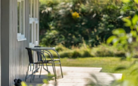 Melita - 2Km from the Sea: Blu, Arbusto, Villetta, Groundcover, Giardino, Estate, Shade, Landscaping, Agriturismo, Eco Hotel