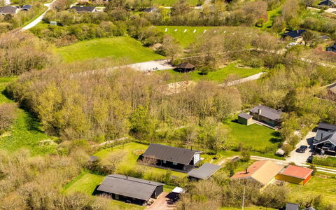 Jaane - 250M to the Fjord: Zona Residenziale, Visione Globale, Paesaggio, Fotografia Aerea, Plain, Lotto, Area Rurale, Sobborgo, Casa, Insediamento Umano