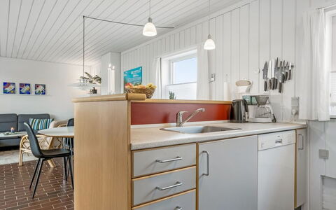 Ketilbiorn - 700M from the Sea: Cucina, Interior Design, Pavimentazione, Legna, Controsoffitto, Mobilia, Soffitto, Elettrodomestico Da Cucina, Pavimento, Apparecchio Major