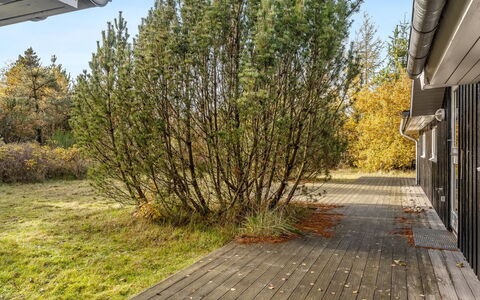 Peder - 4Km from the Sea: Villetta, Backyard, Cortile, Edifici Giardino, Capannone, Raccordo, Mobili Da Esterno, Log Cabin, Struttura Esterna, Baracca