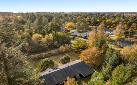 Peder - 4Km from the Sea: Villetta, Backyard, Cortile, Edifici Giardino, Capannone, Raccordo, Mobili Da Esterno, Log Cabin, Struttura Esterna, Baracca