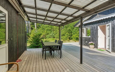 Amitola - 800M from the Sea: Legna, Deck, Materiale Composito, Portico, Shade, Plank, Latifoglie, Struttura Esterna, Color Legno, Giardino