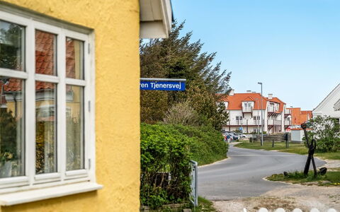 Fränze - 500M from the Sea: Villetta, Backyard, Cortile, Edifici Giardino, Capannone, Raccordo, Mobili Da Esterno, Log Cabin, Struttura Esterna, Baracca