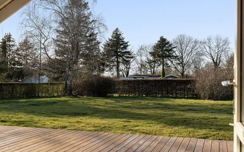 Nicolaus - 1.3Km from the Sea: Villetta, Backyard, Cortile, Edifici Giardino, Capannone, Raccordo, Mobili Da Esterno, Log Cabin, Struttura Esterna, Baracca