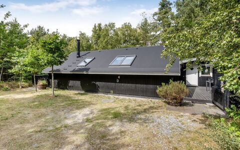 Else - 470M from the Sea: Villetta, Backyard, Cortile, Edifici Giardino, Capannone, Raccordo, Mobili Da Esterno, Log Cabin, Struttura Esterna, Baracca