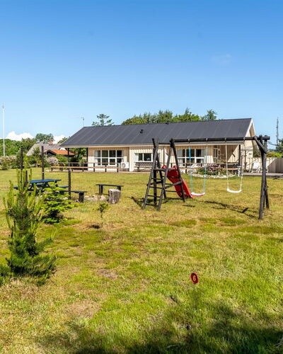 Tjorven - 400M from the Sea