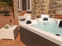 Marina's Lodge