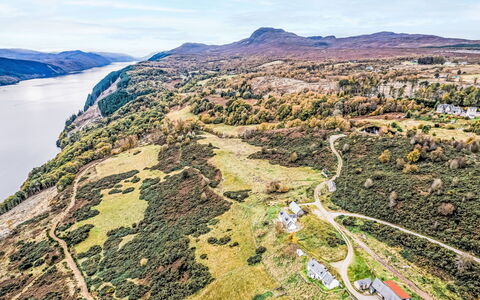Wester Bunloit: Paesaggio Naturale, Highland, Paesaggio, Collina, Terreno, Fell, Chaparral, Hill Station, Pendenza, Fotografia Aerea